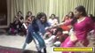 Punjabi Indian Girls Dancing On Punjabi Song - Wedding Mehndi - HD