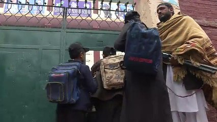 Armer les enseignants au Pakistan