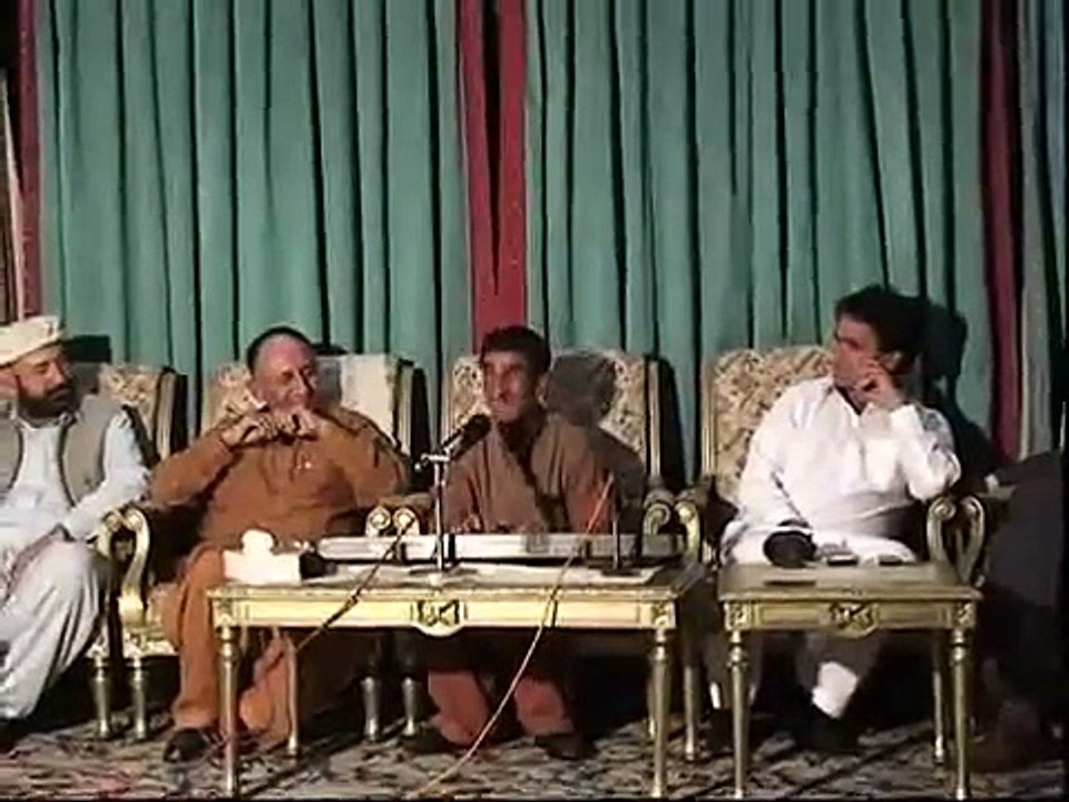 Urdu Ghazal "Ulfat bada sallam kisi bewafa kay naam" by blind singer of Gilgit Baltistan Abbas Ananad