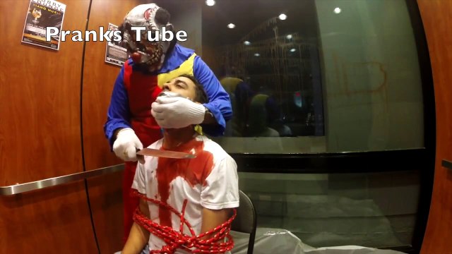 Best Killer Clown Scare Prank Compilation 2015 (GONE WRONG) - Best Scary Pranks In The Hood