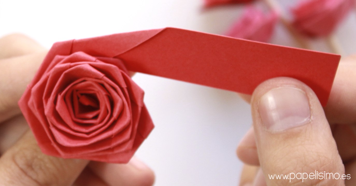 Flores de papel (rosas)  Paper flowers (roses) - Vídeo Dailymotion