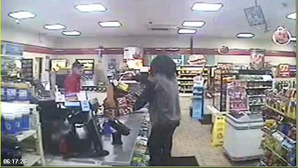 Un commerçant se fait tirer dessus lors d'un braquage