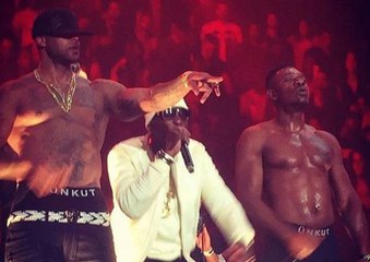 Booba demande aux beurettes de lever la main !