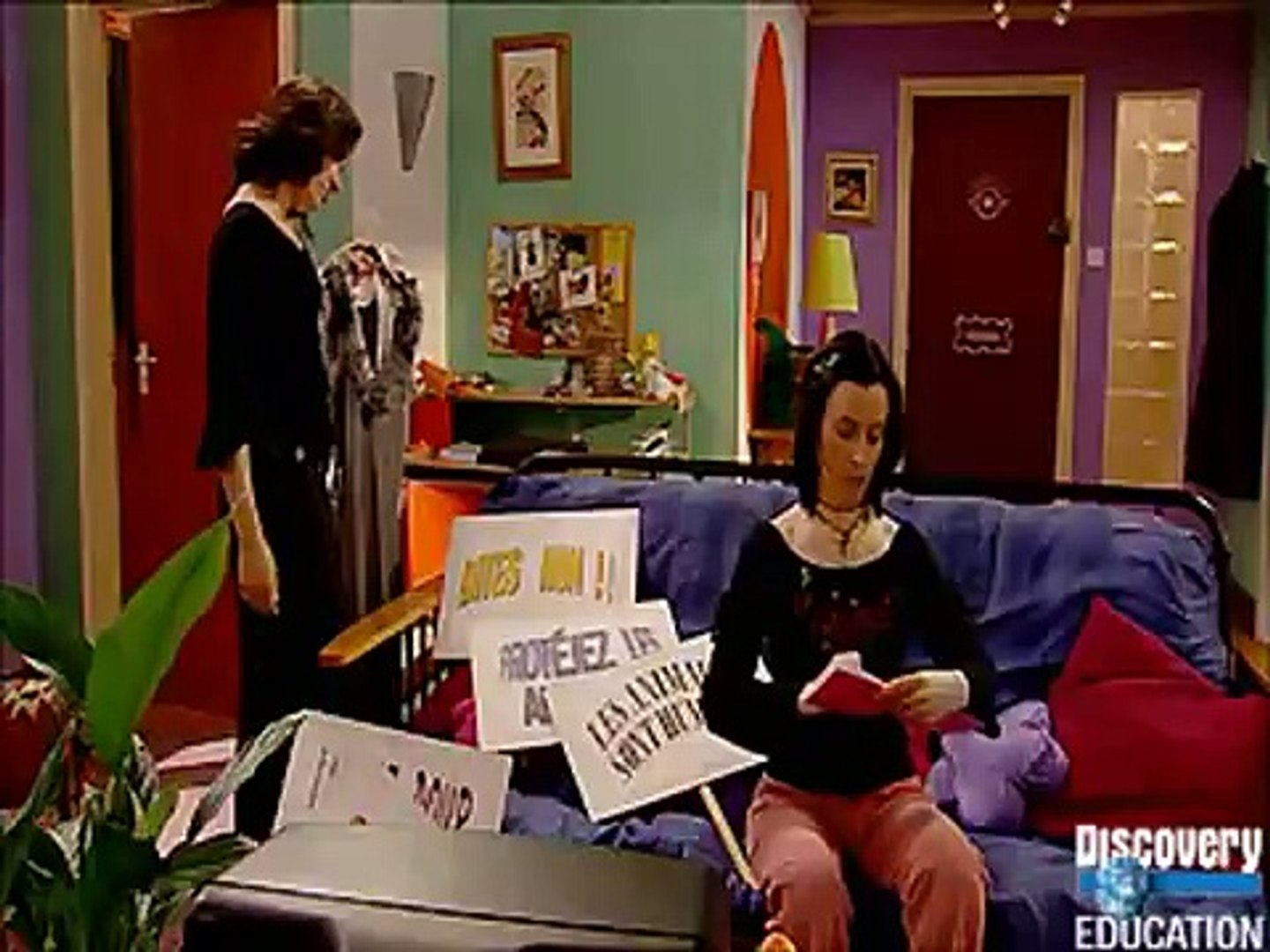 Extra French Tv Show 60 Photos - Moonagedaydream.film