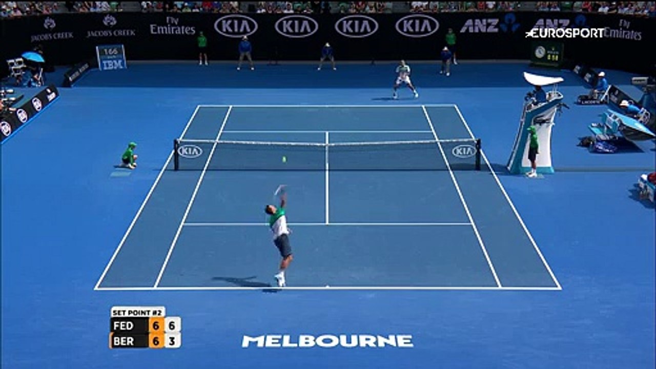 Berdych hakemi vurdu