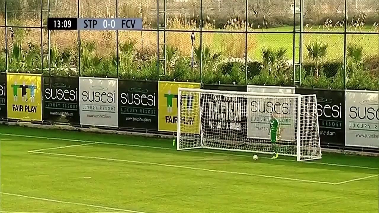 Le but sur coup-franc de 60 mètres pour Marc Rzatkowski (St. Pauli)