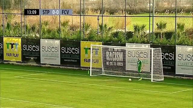 Le but sur coup-franc de 60 mètres pour Marc Rzatkowski (St. Pauli)