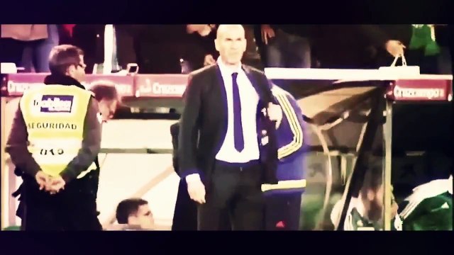 Zinedine Zidane gets angry on the bench of Villamarin against Real Betis - Foot Foot
