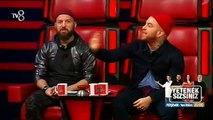 O Ses'te Sahneye Yanlış Yarışmacı Geldi