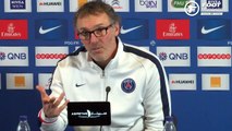 Blanc fait travailler Lucas
