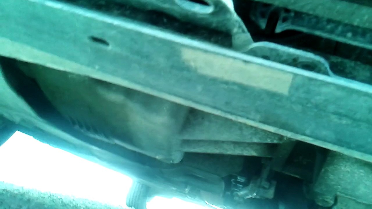 La source du bruit bizarre Clio 2 privilege