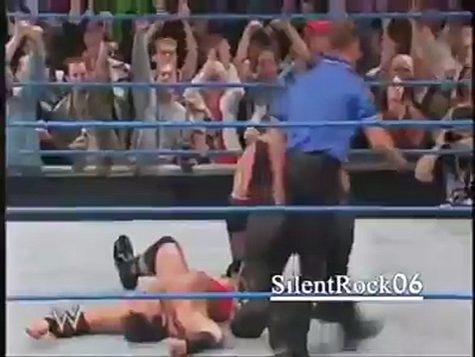 Undertaker attacks F.B.I and clear the ring.The Boss