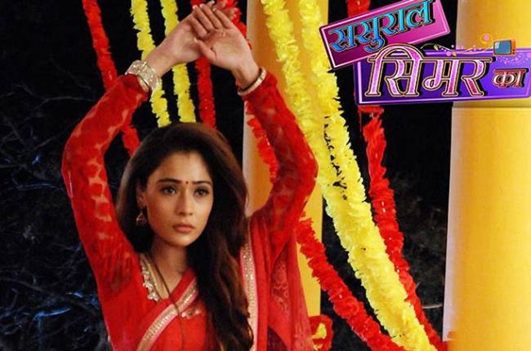 Sasural Simar Ka: OMG! Devika turns Simar into stone.