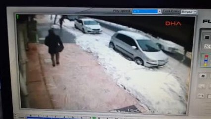 Düzce - Yürürken Kayıp Düşenler Güvenlik Kamerasında