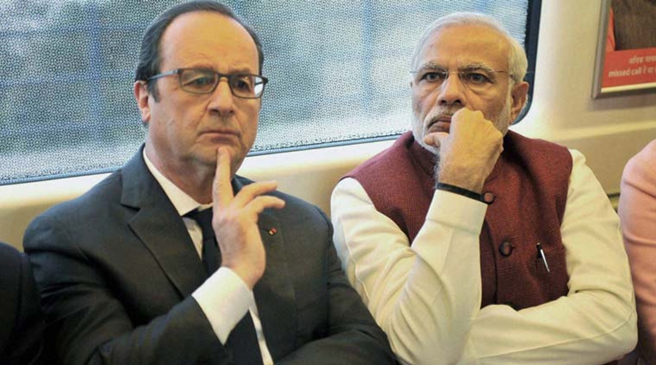 Just For Laughs - Modi with Hollande Funny Discussion - Don't miss