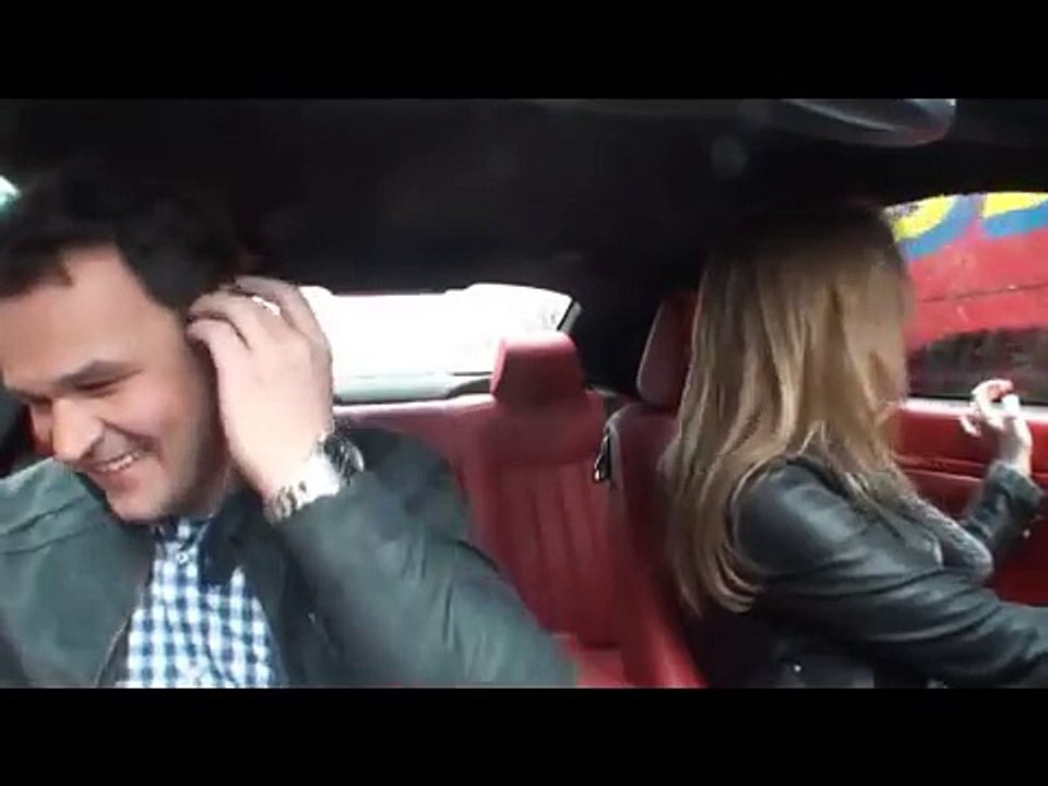 zakup kontrolowany Małgorzata Socha Kornacki Maserati GranTurismo - urwane drzwi