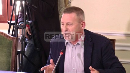 Report TV - Ndoka “emocionohet” në komisionin e Ligjeve, ja gafa e tij