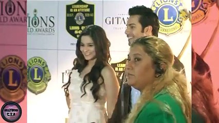 Alia Bhatt's UNWAXED ARMPITS at Awards Event