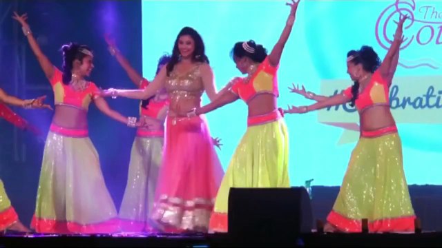 Daisy Shah's Performance on New Year's Eve