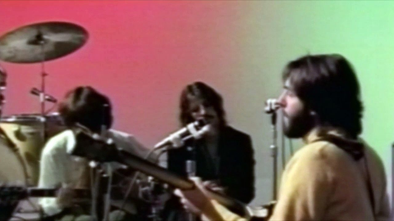 DJ Schmolli - Get Back To Red Roses