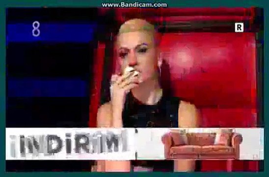 Ebru Gündeş-Ayrılacağım (Özgecan'a babasının bestelediği şarkı) O Ses Türkiye (Trend Videolar)