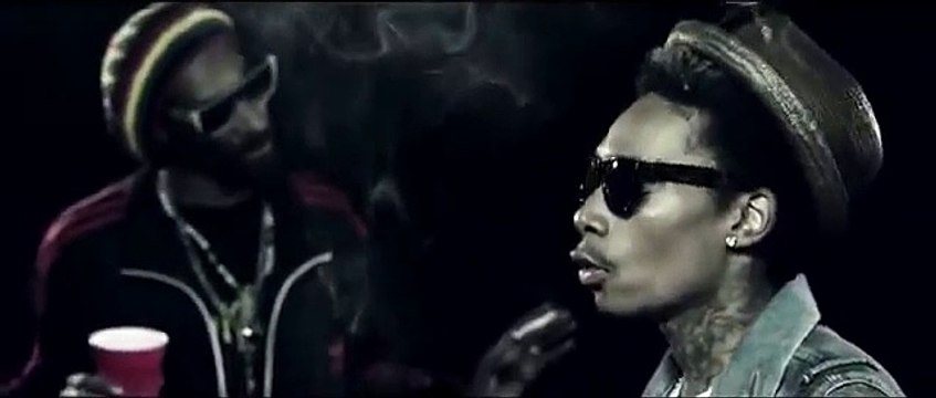 Wiz khalifa ft. Snoop Lion - French Inhale (Official Video) -