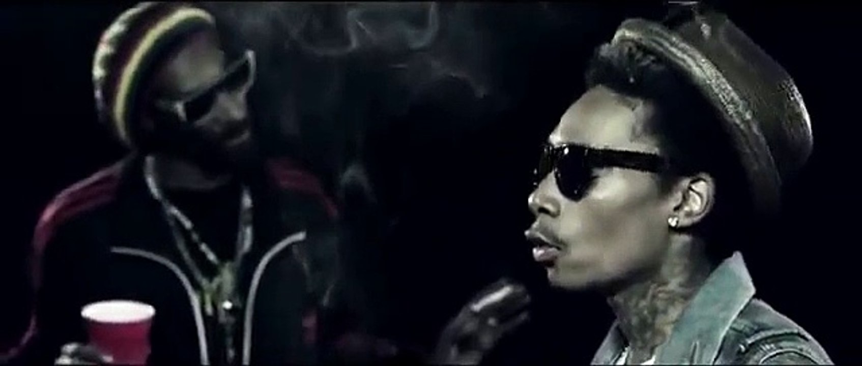 Wiz khalifa ft. Snoop Lion - French Inhale (Off...