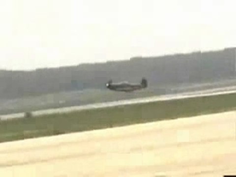 Voltige Avion En Rase-Mottes