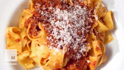 Cooking With One Hand: Bolognese recipe