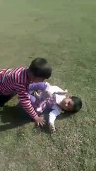 cyte esha pari playing with his brother