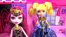 Monster High Draculaura Ever After High Blondie Lockes Thronecoming Clawd Wolf Playset Dol