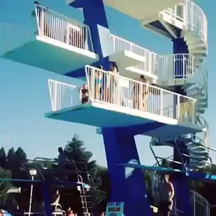 Zaimebcp ce plongeon phénoménal A COUPER LE SOUFFLE !