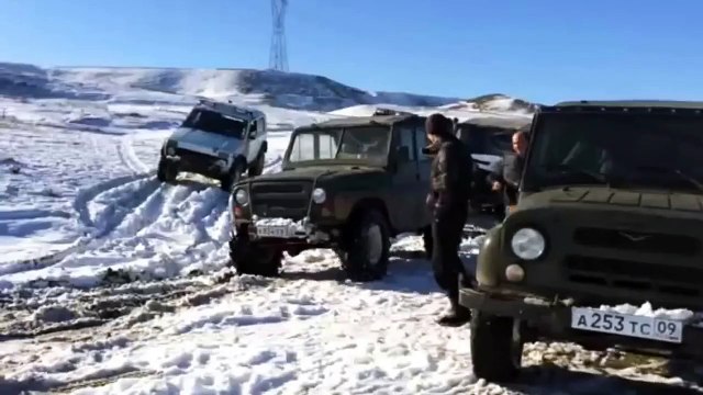 Откуда берутся УАЗы или брачные игры УАЗов в дикой природе!