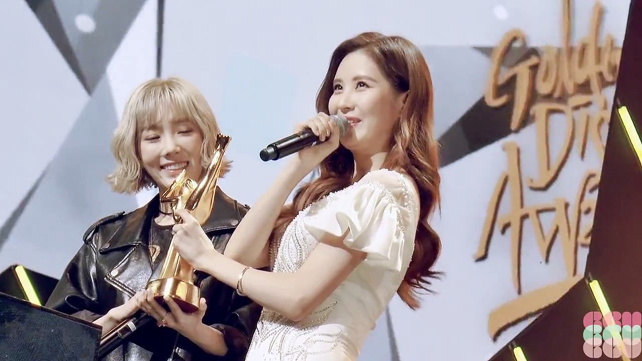 160120 서현 태연 골든디스크 소녀시대 본상 수상 직캠 Seohyun Taeyeon GDA