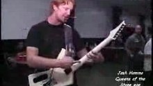 Josh Homme Amazing Solo Guitar !