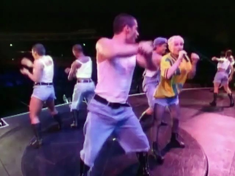 Madonna - Everybody Is A Star Part1 [The Girlie Show]