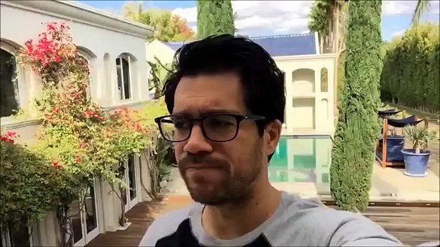 Tai Lopez Shoots Some Hoops