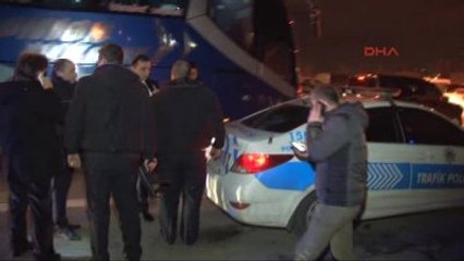 Polis Aracına Ateş Açıldı...