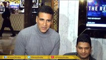 Akshay And Nimrat Celebrate Airlift Success With Fans