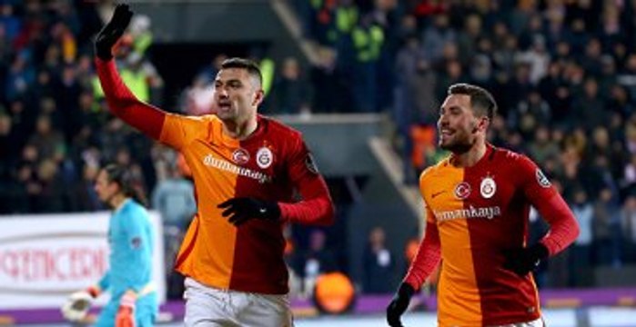 Burak Yılmaz, Çin Kulübünden Yıllık 8 Milyon Euro İstemiş