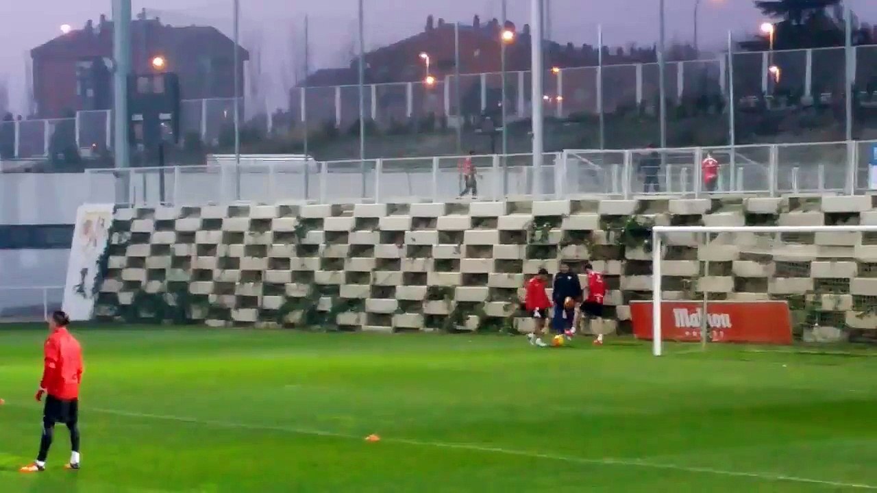 Aras Ozbiliz first training in Rayo Vallecano