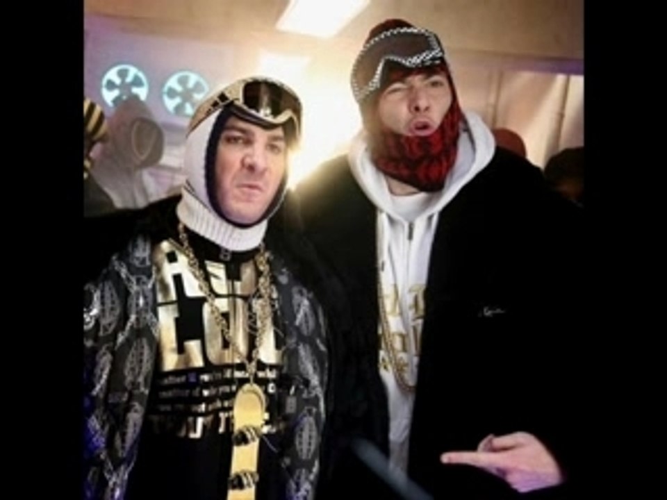 Fatal Bazooka - Chienne de vie