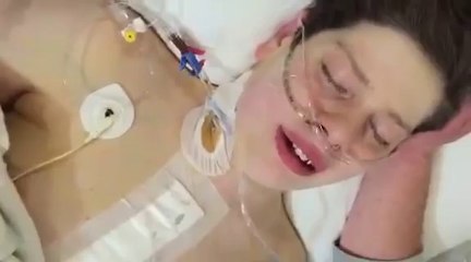 La réaction touchante d'un garçon qui réalise qu'il a survécu à une transplantation cardiaque