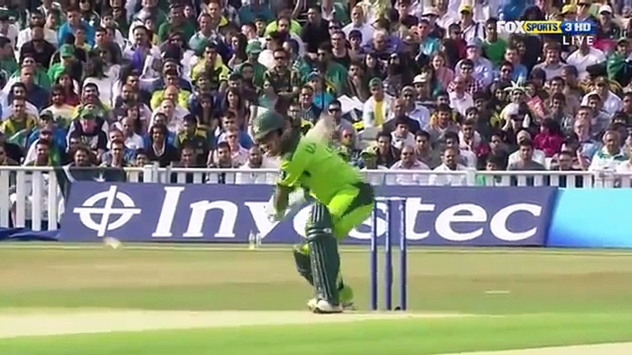 Umar Akmal On Fire 64 Vs Austalia T20