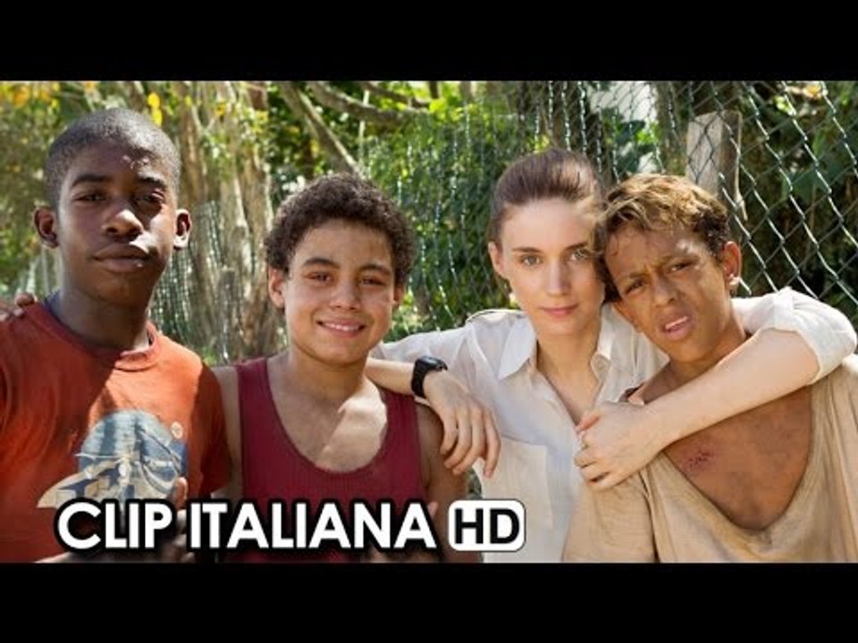 Trash Clip Italiana 'Hai speso tutti i nostri soldi?' (2014) - Rooney Mara, Martin Sheen Movie HD