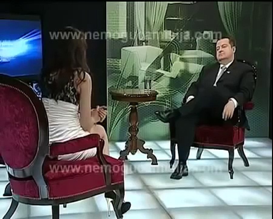 Телеведущая без трусов застесняла президента)) 18 mp