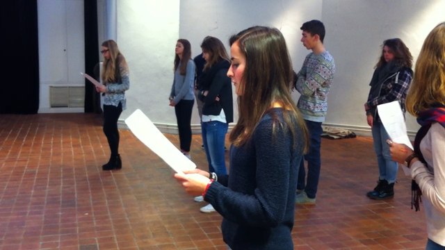 Lecture de 41 096 noms pour la journée de la mémoire de l'Holocauste