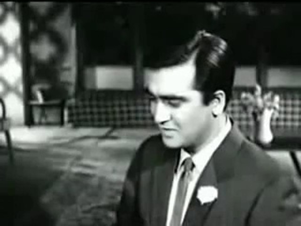CHALO EK BAR PHIR SE AJNABI BAN JAEIN HUM DONO