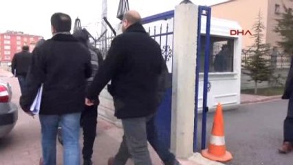 Konya Hırsızlıktan Yakalanınca, Adliyeye Elinde Battaniyesiyle Gitti