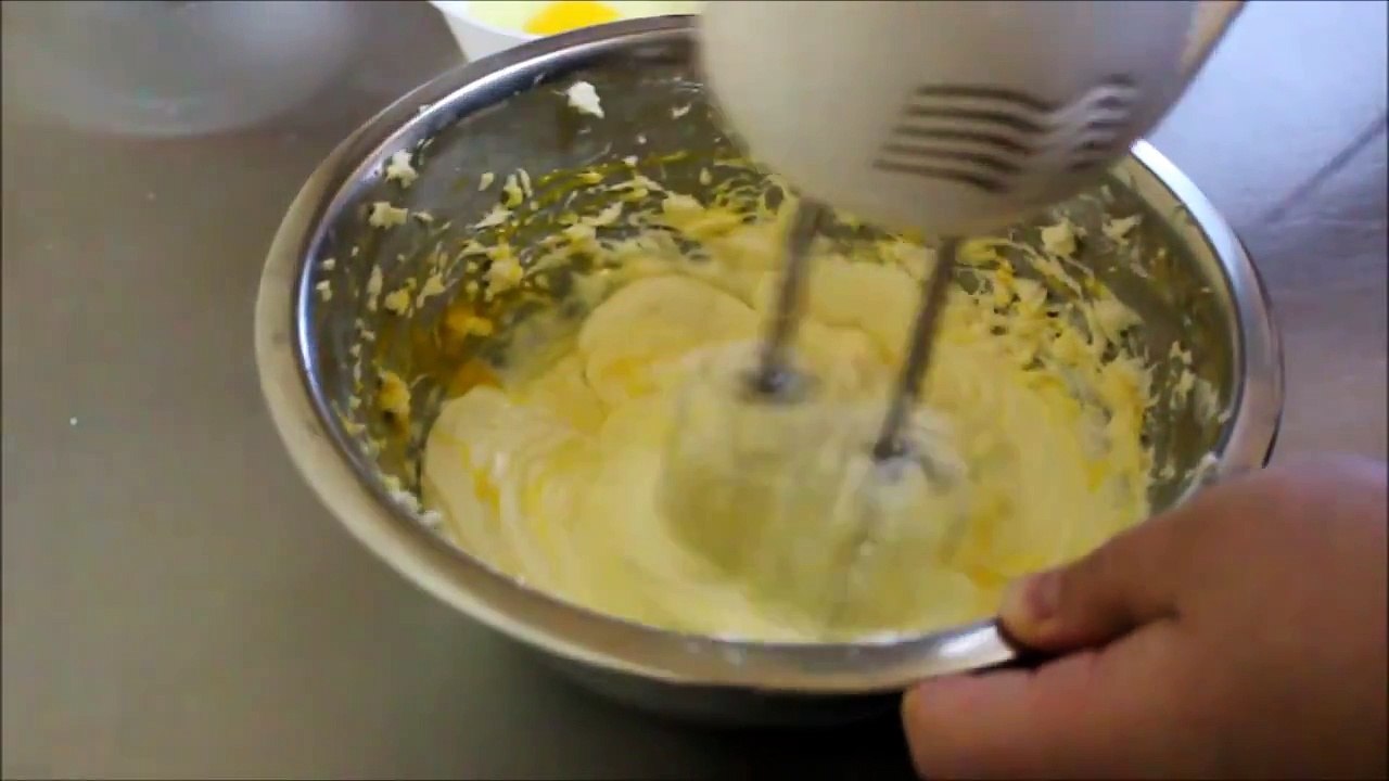 - New York Cheesecake - baking